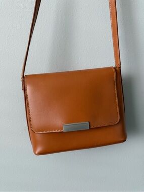 BRAND NEW Tan Leather Crossbody Bag